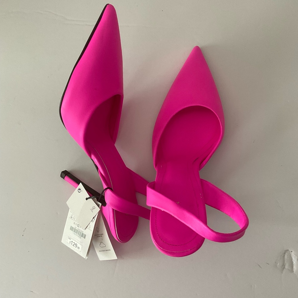 Women’s Zara hot pink Slingbacks size7.5🔥